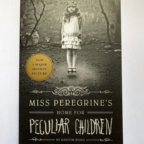 Miss Peregrine’s Home For Peculiar Children set - Picture 2 of 5
